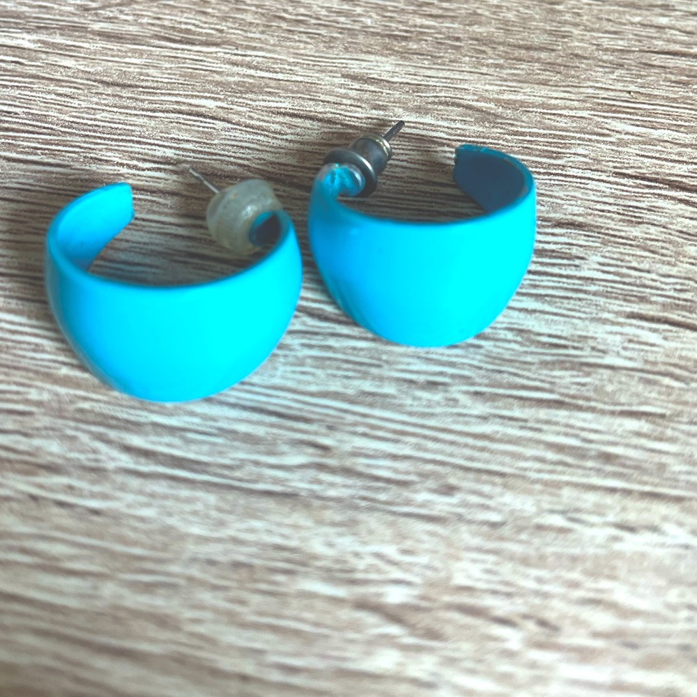 Statement piece earrings blue